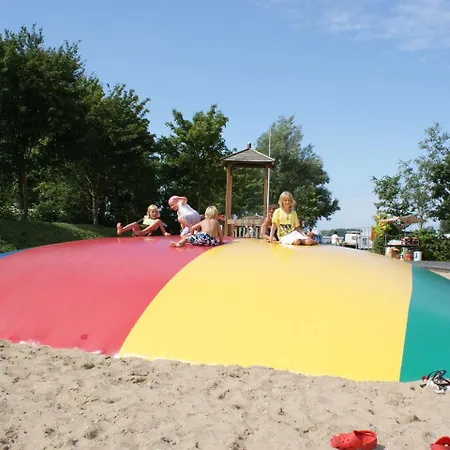 Semesterbostad Holiday Droompark Molengroet.17 Noord-Scharwoude